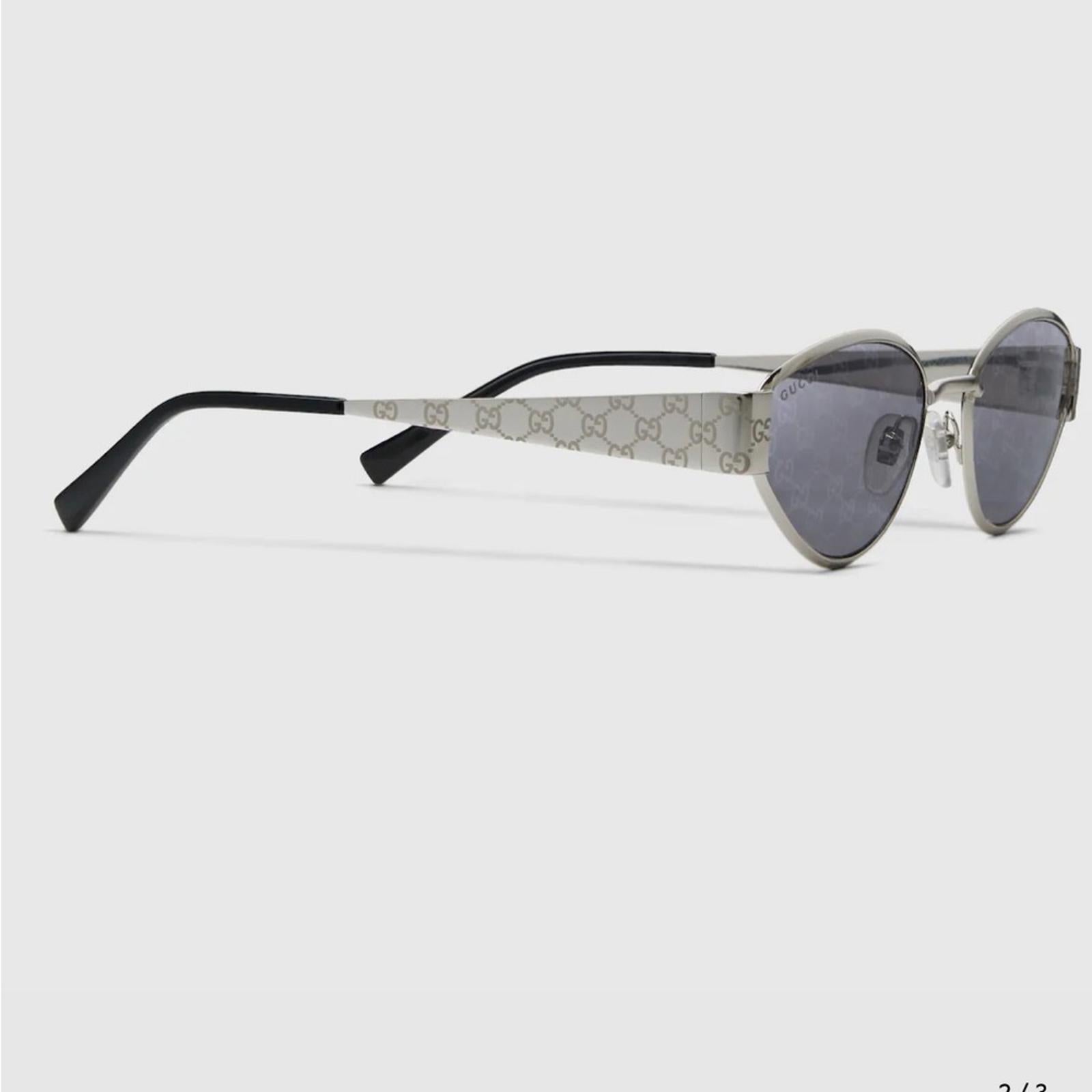 Gucci Geometrical Sunglasses
