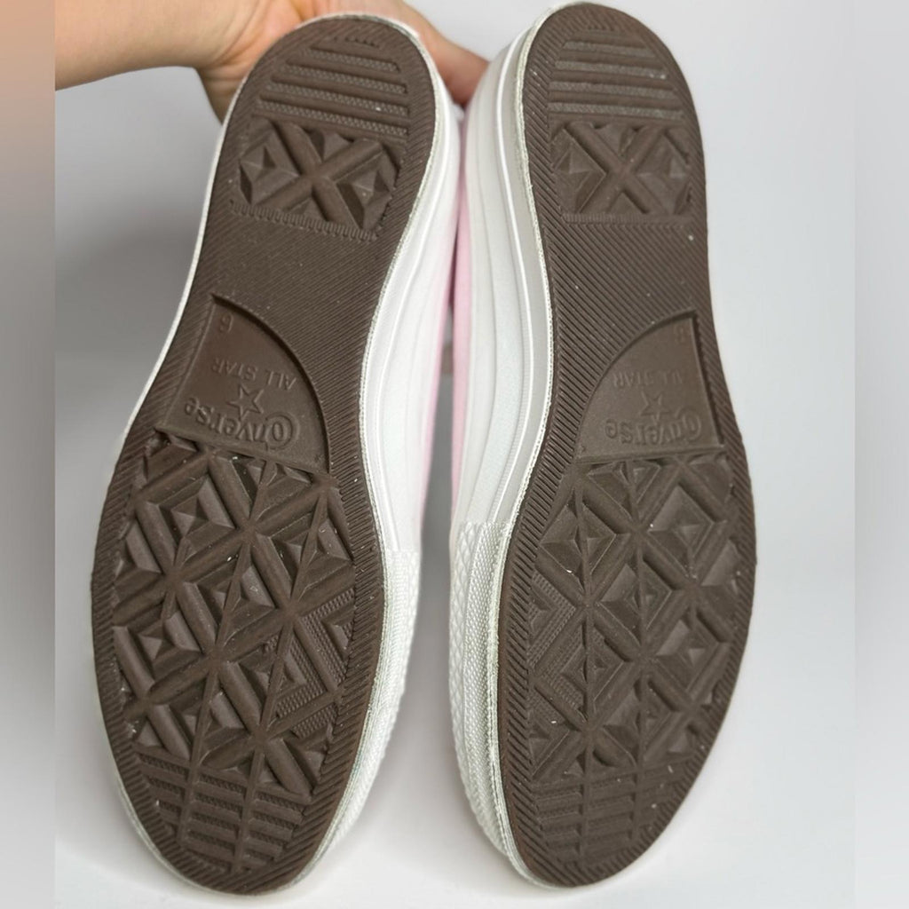 Converse Chuck 70 Embroidered Sneaker