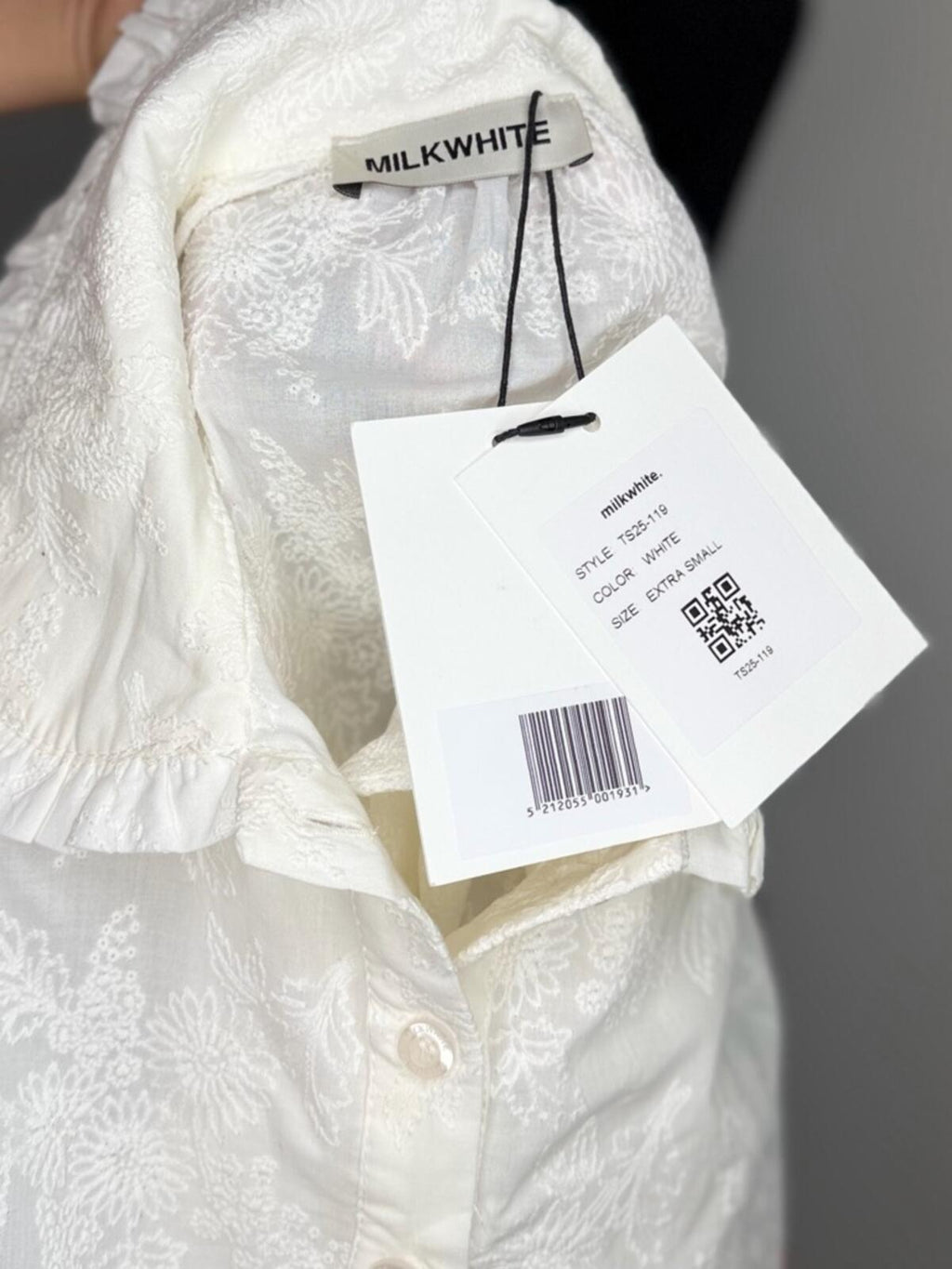 Milkwhite Crop Shirt With Collar