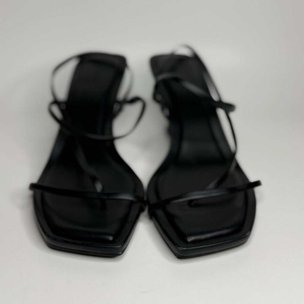 Steve Madden Locke Heel