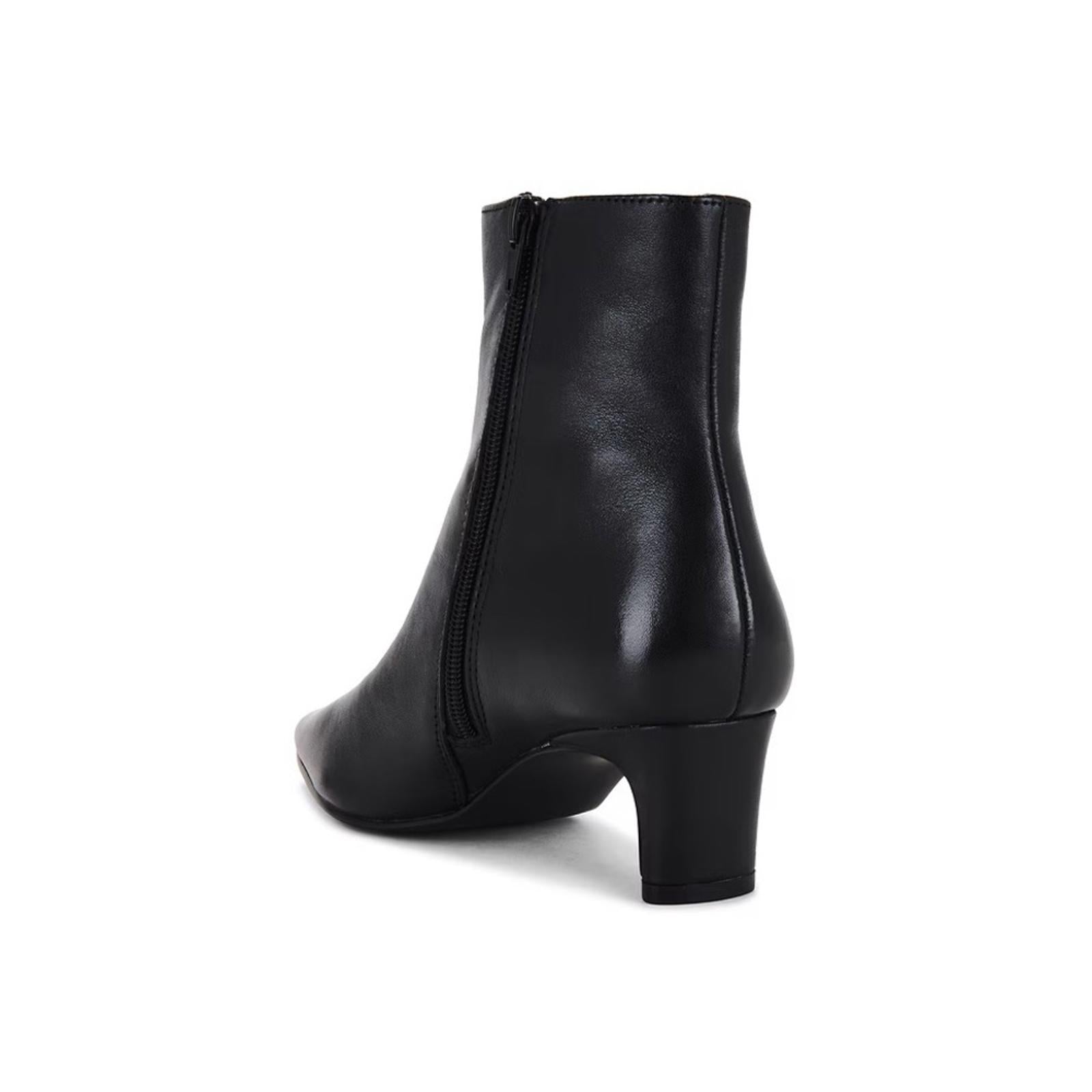 Steve Madden Delvie Boots