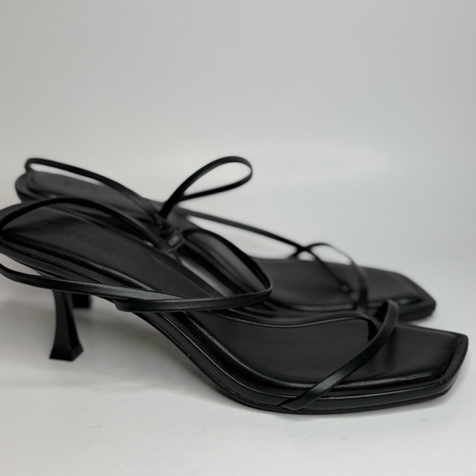 Steve Madden Locke Heel