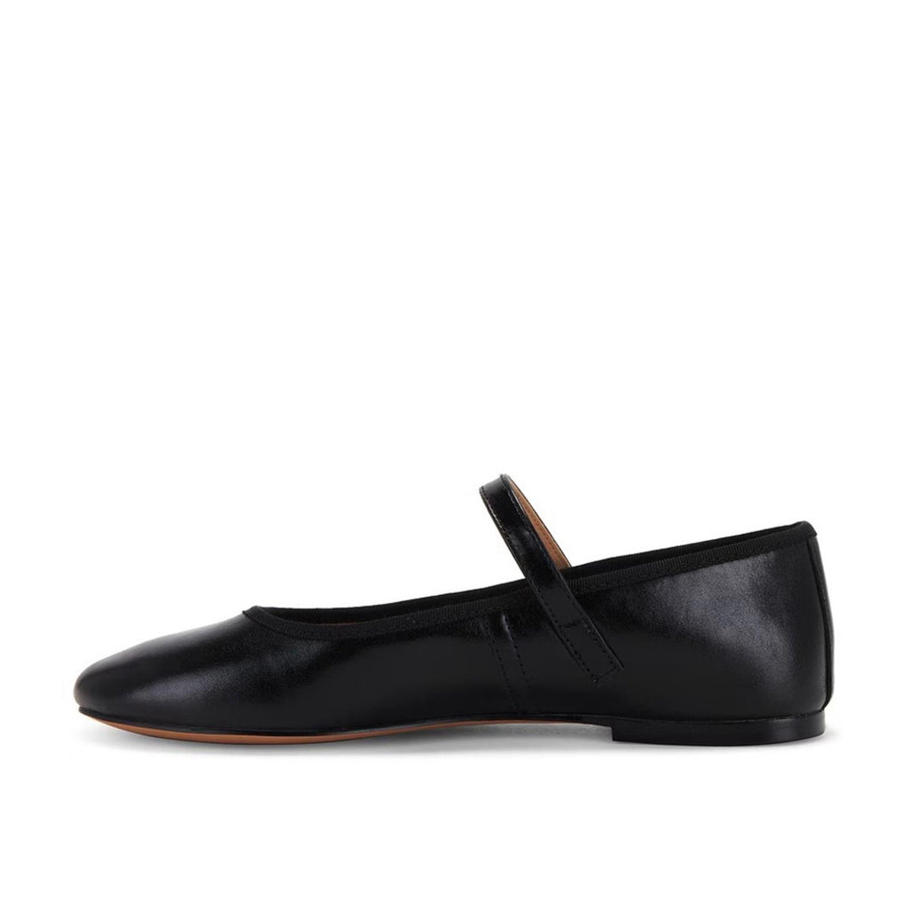 Steve Madden Vinetta Flats