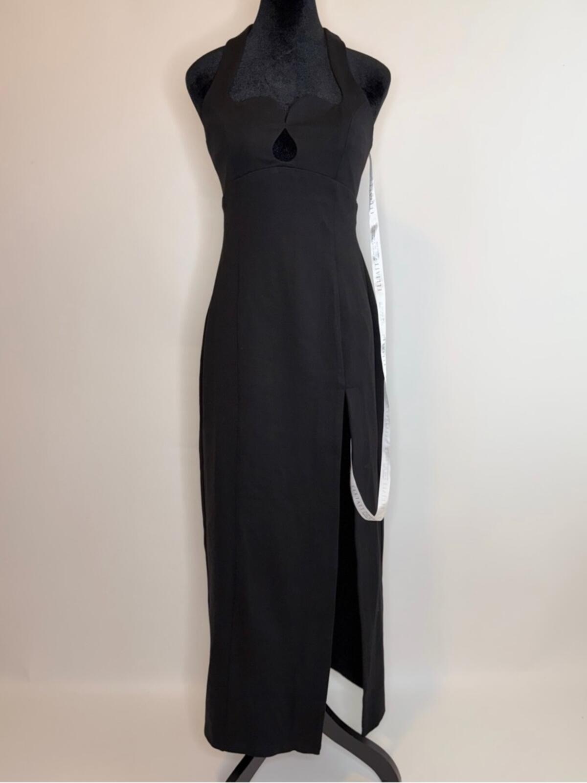 Elliatt Tuning Gown
