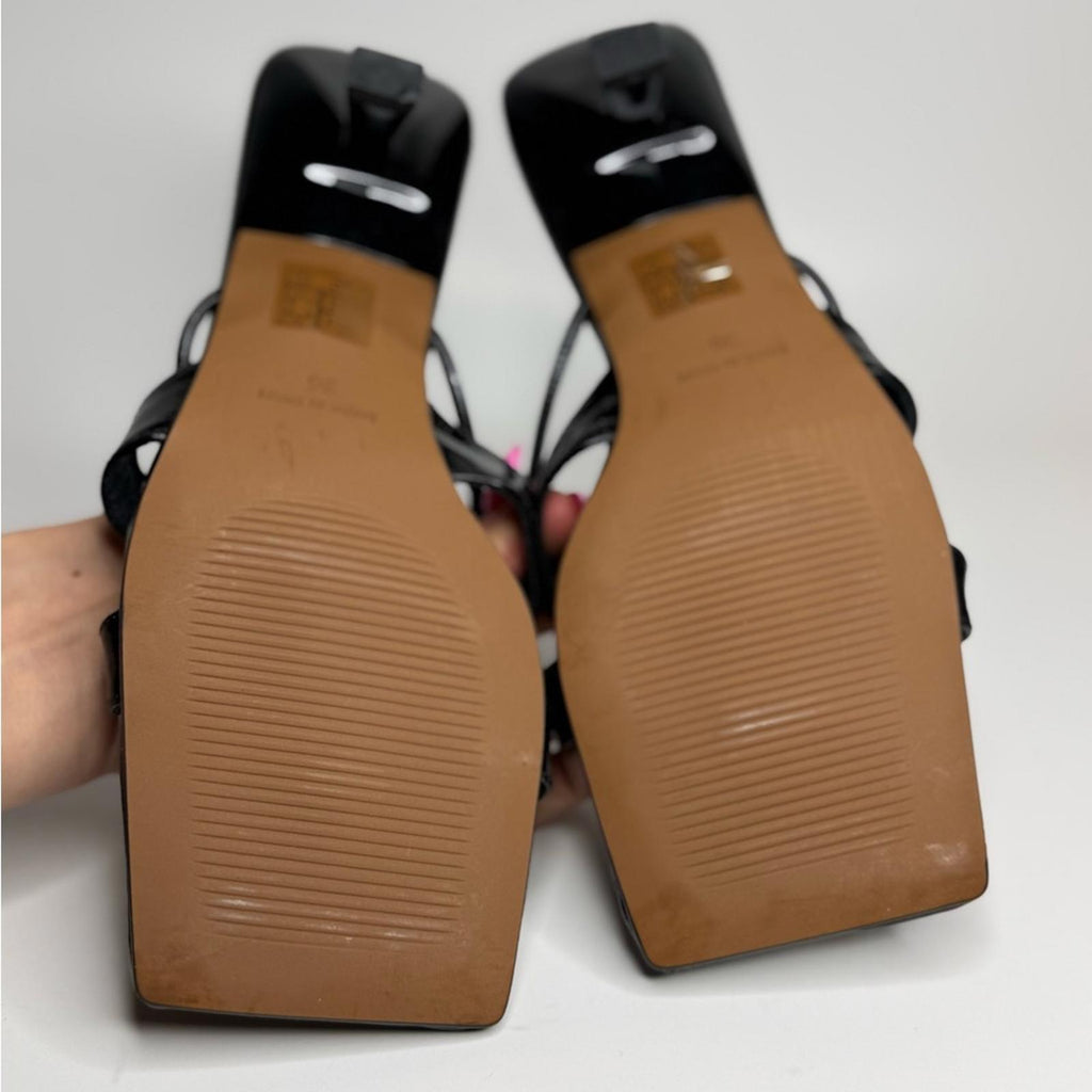 Intentionally Blank Eli Sandal