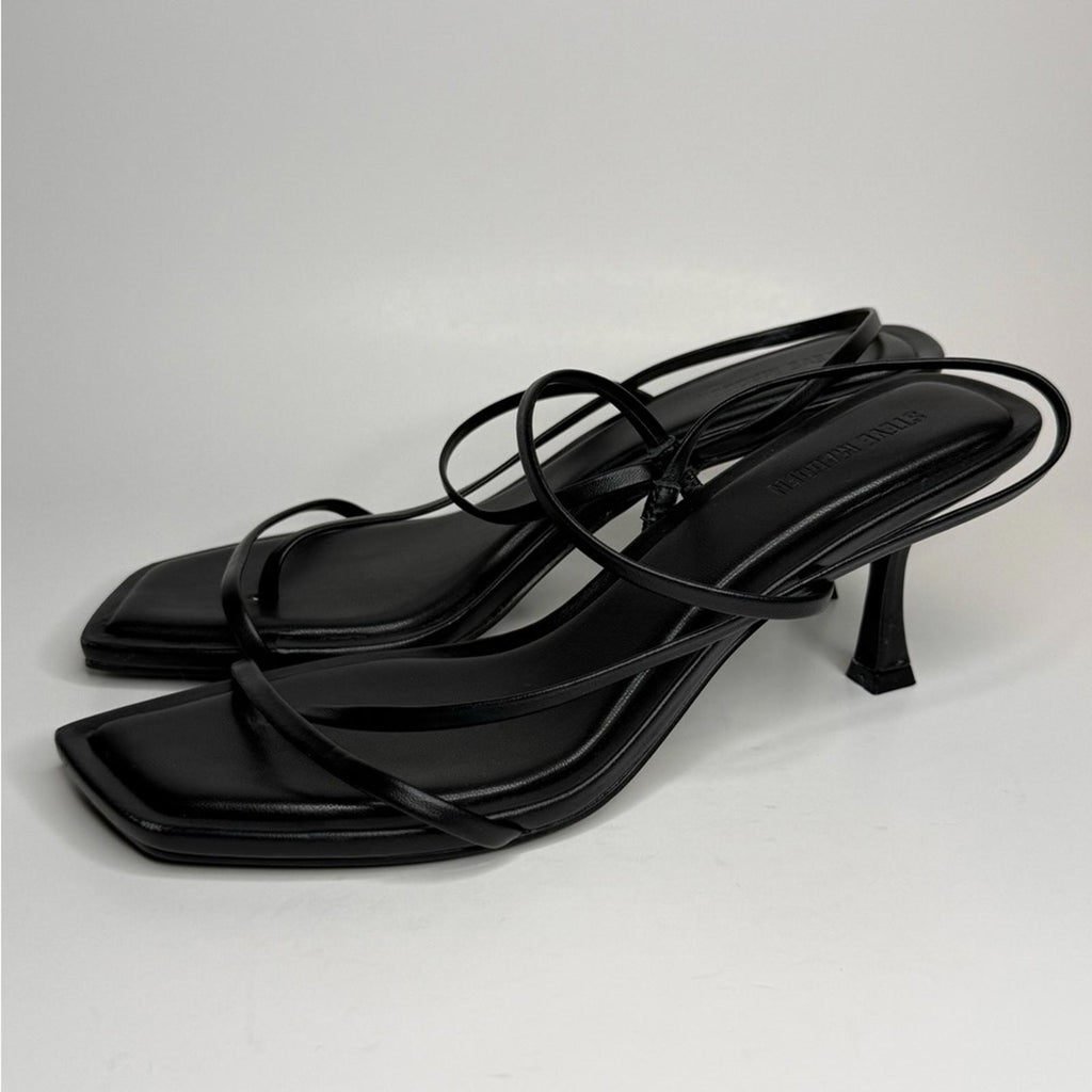 Steve Madden Locke Heel