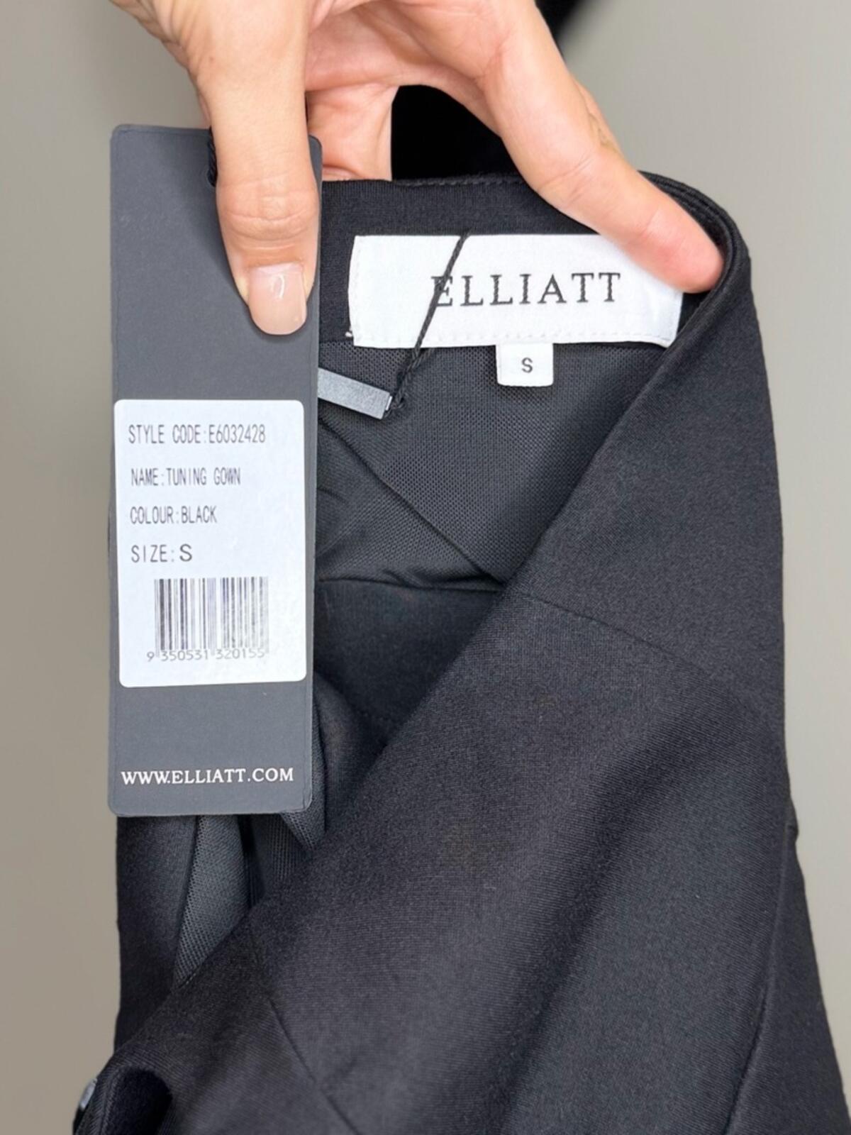 Elliatt Tuning Gown