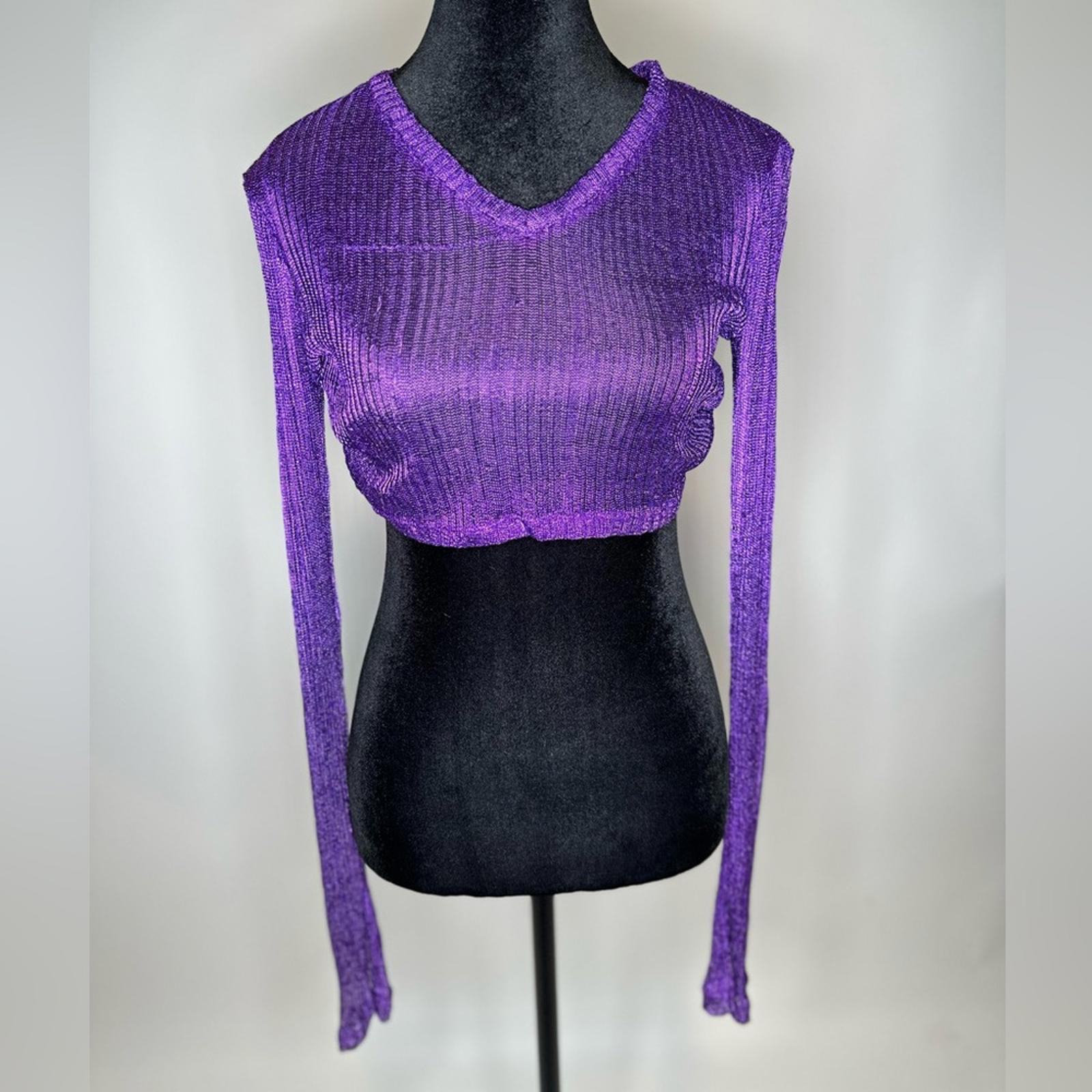 Prisca Vera Metallic V-Neck Cropped Top