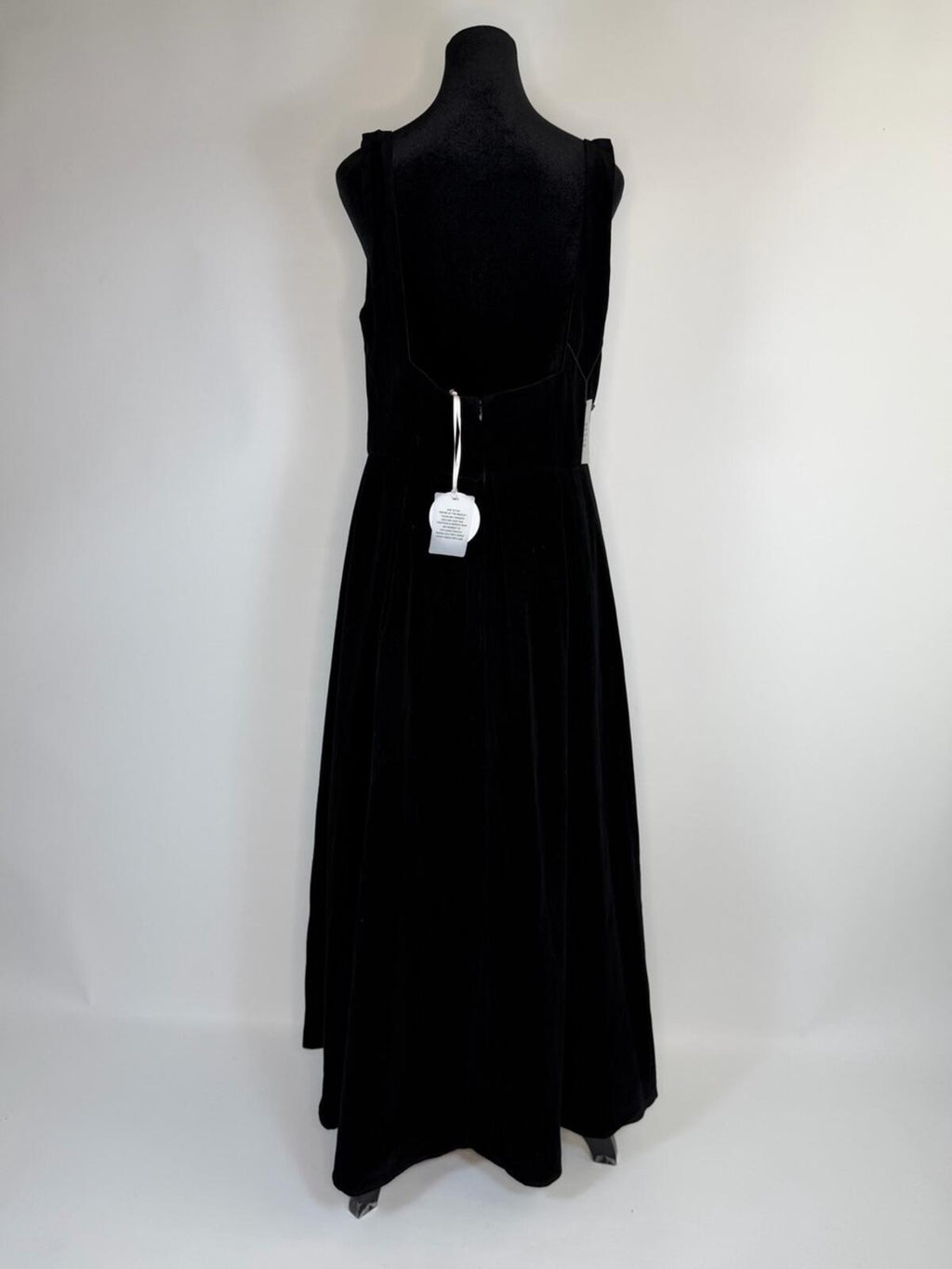 More To Come Cinthia Velvet Midi Dress