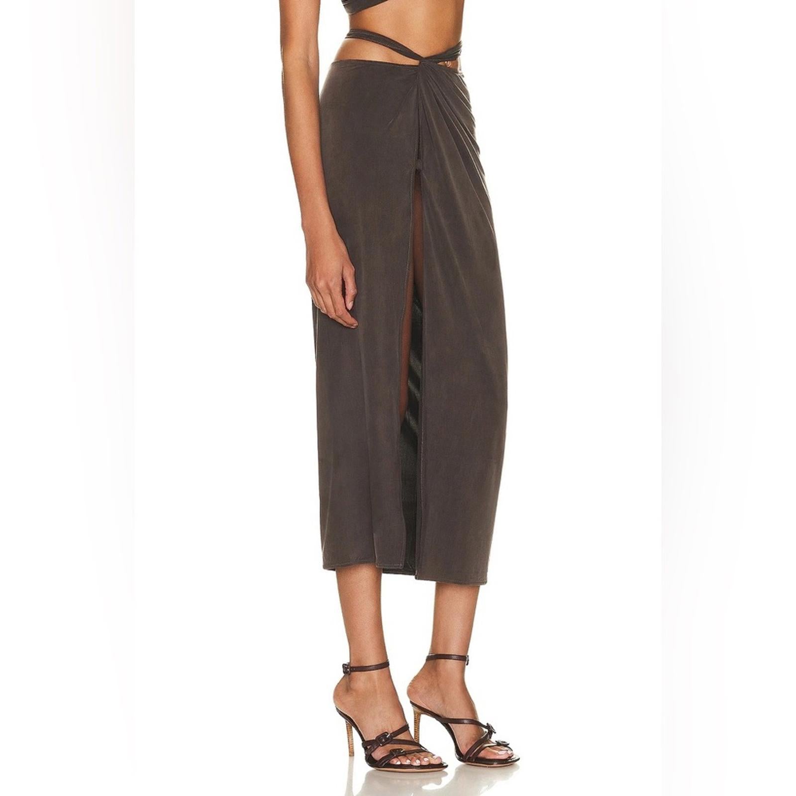 Jacquemus Le Jupe Espelho