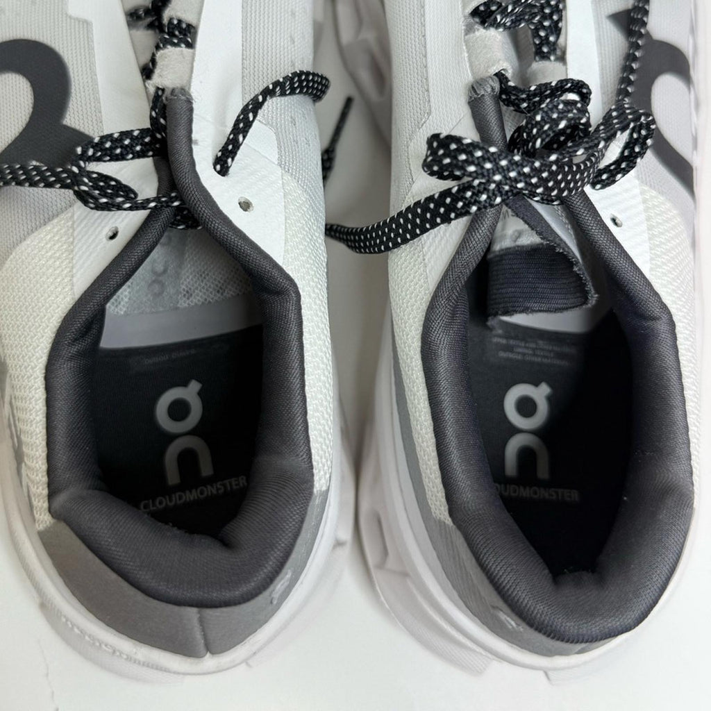 On Cloudmonster Sneakers
