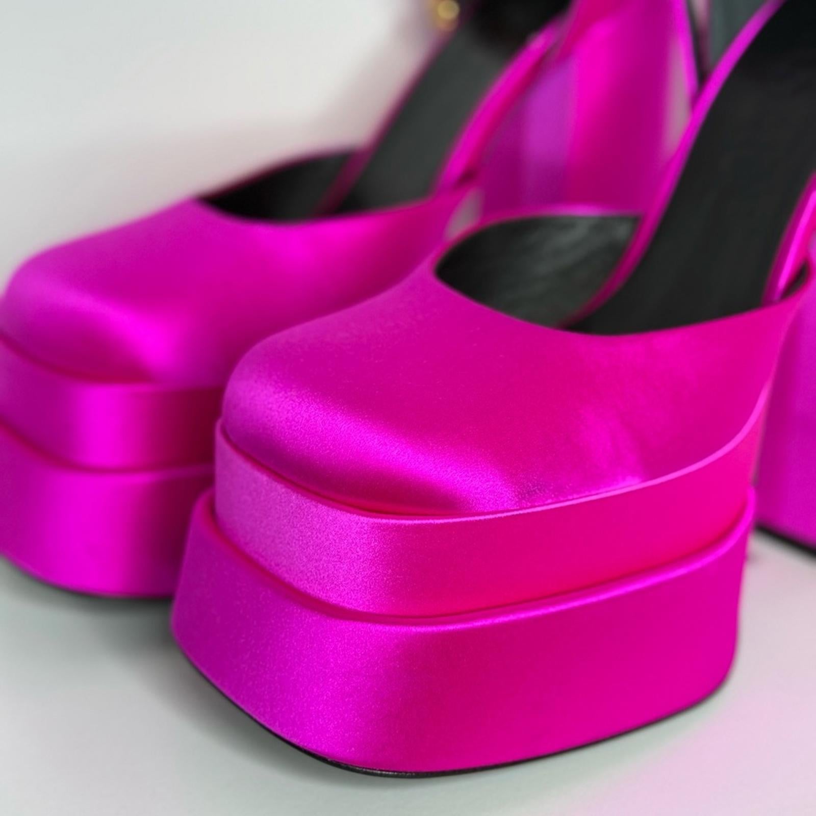 Versace Pink Aevitas
