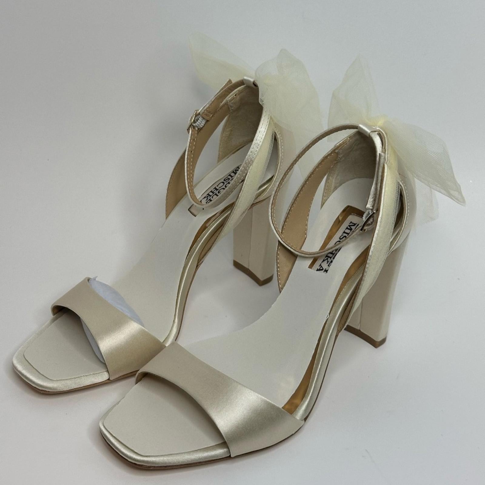 Badgley Mischka Kim Heels