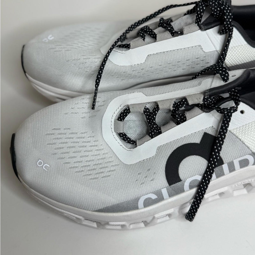On Cloudmonster Sneakers