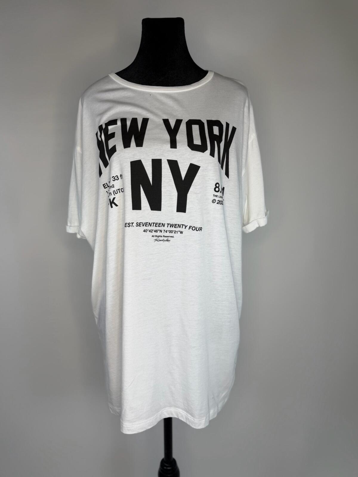 The Laundry Room Welcome To New York Oversized Tee