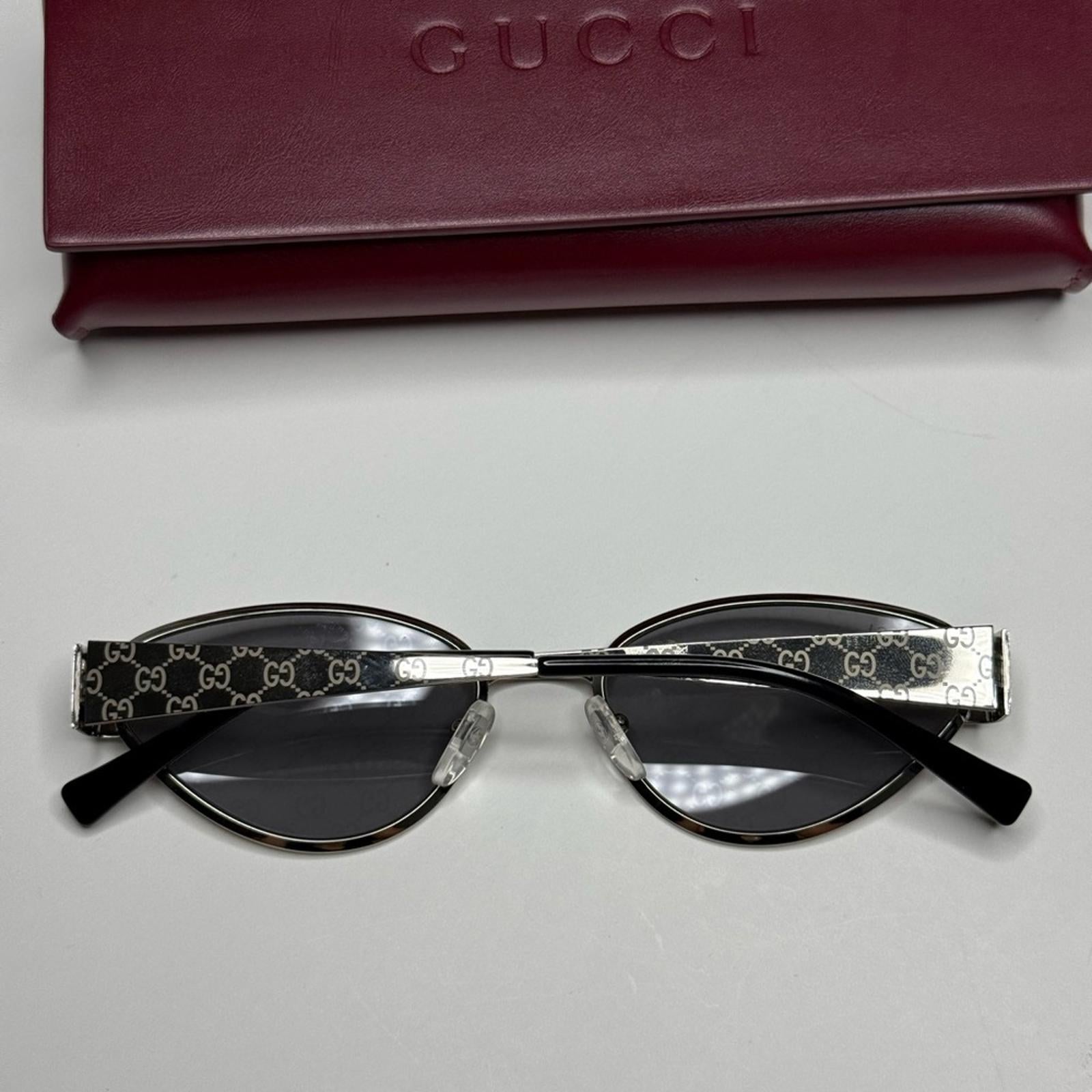 Gucci Geometrical Sunglasses