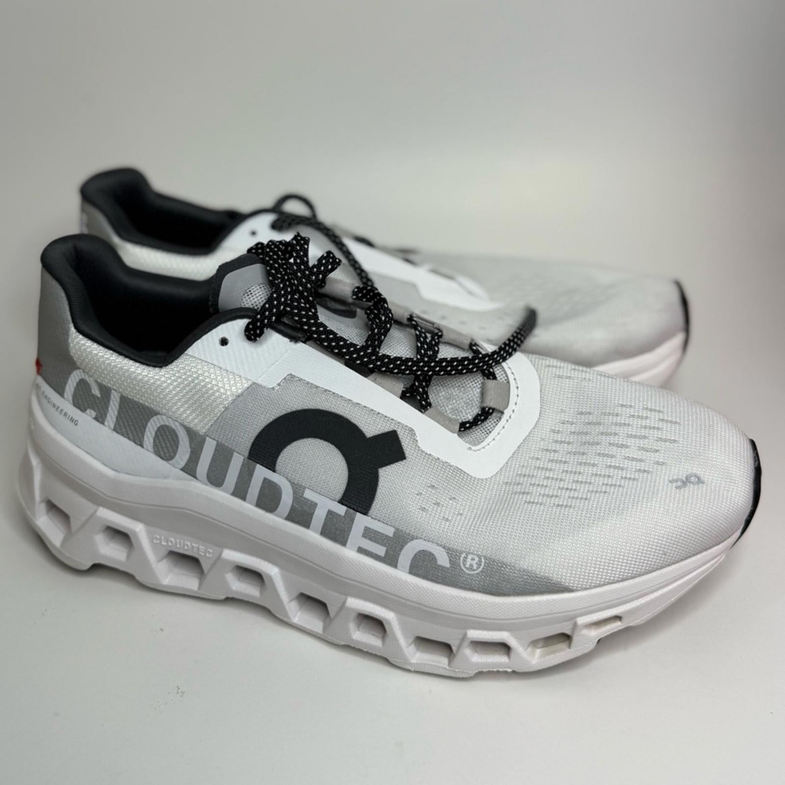 On Cloudmonster Sneakers