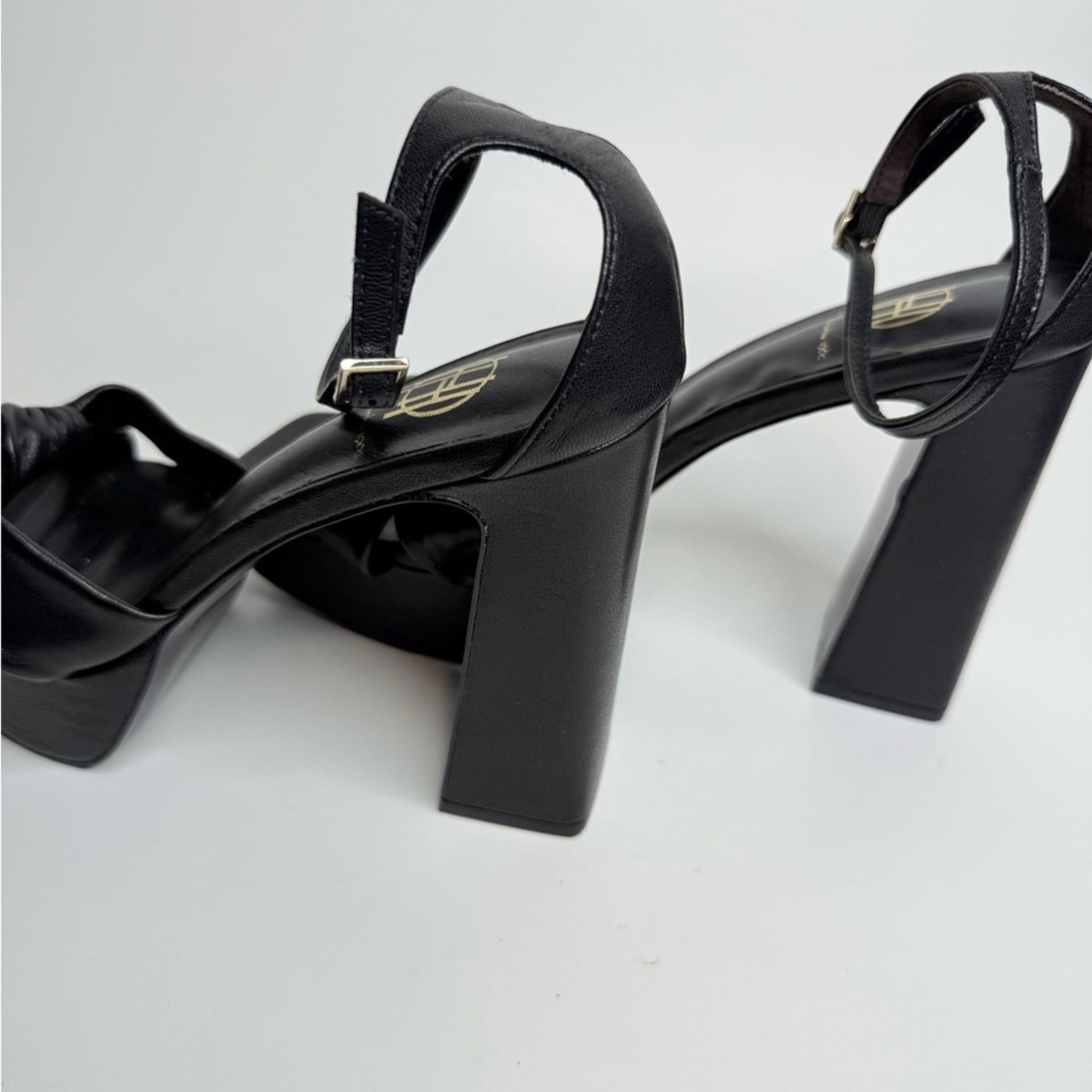 House of Harlow 1960 X REVOLVE Jin Platform