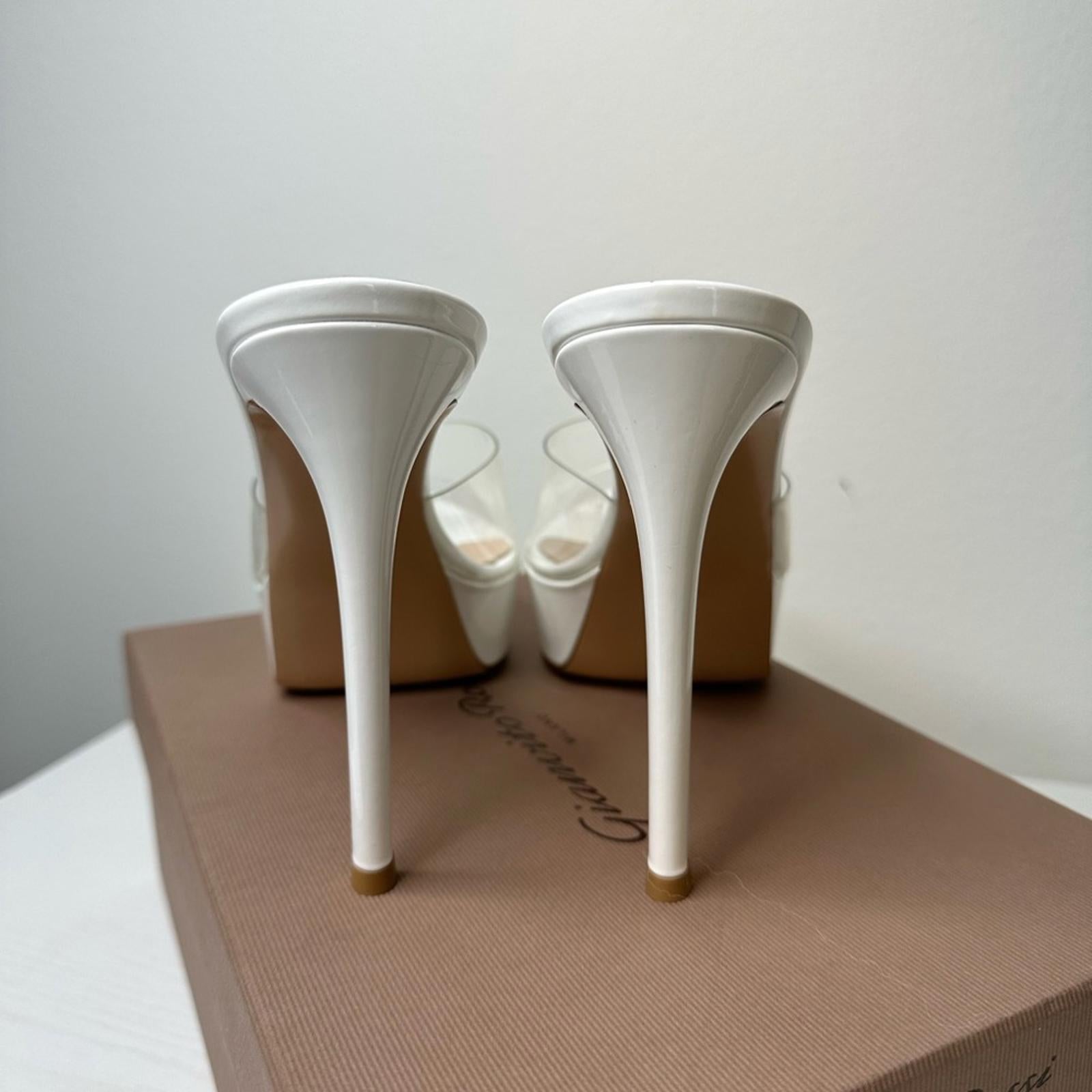 Gianvito Rossi Betty Platform Mules